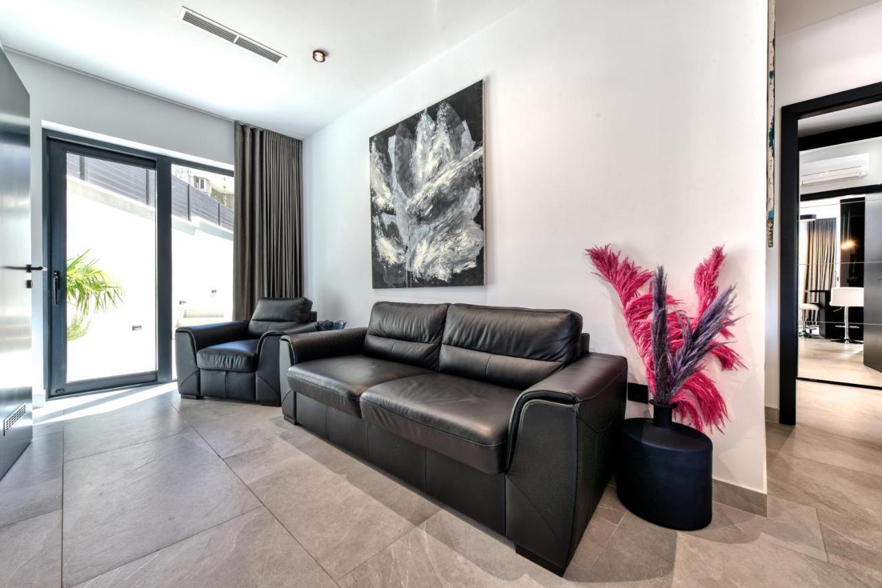 Apartment One B With Heated Private Pool ดูบรอฟนิก ภายนอก รูปภาพ