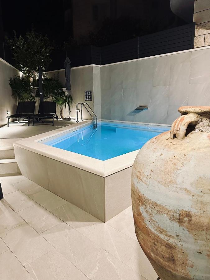 Apartment One B With Heated Private Pool ดูบรอฟนิก ภายนอก รูปภาพ